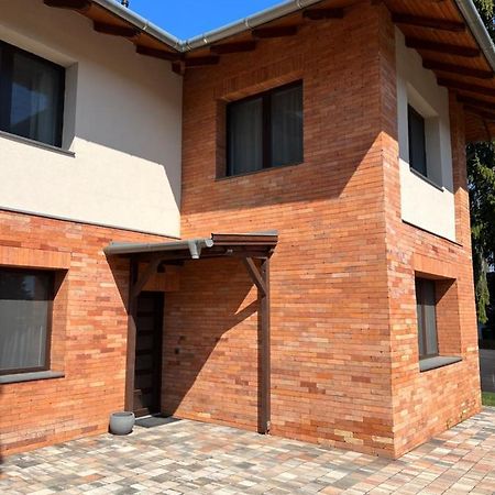 Anita Apartman Miskolctapolca المظهر الخارجي الصورة